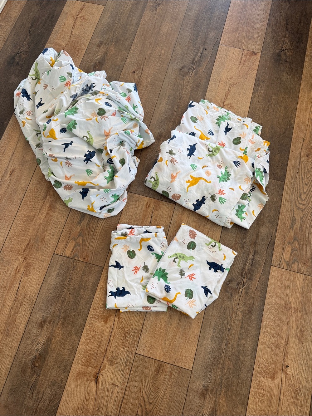 Kids White Dinosaur Print Bedding Set - Soft Sheets